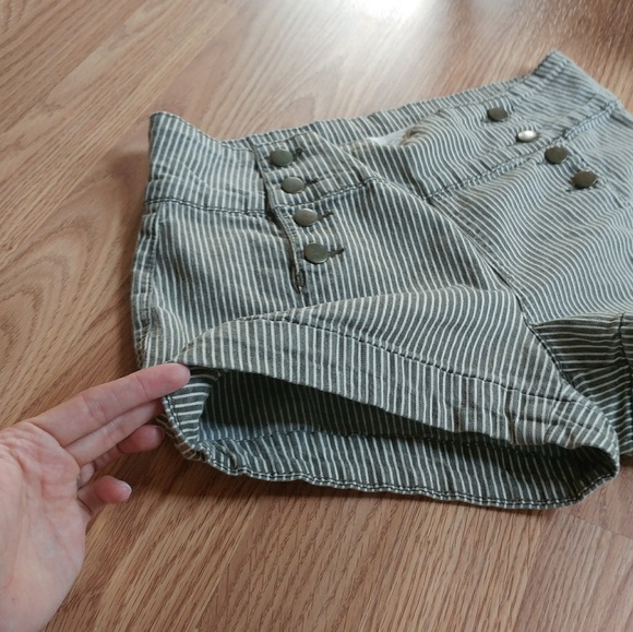 { 2.1 Denim } Striped Front Panel Shorts - Picture 3 of 6